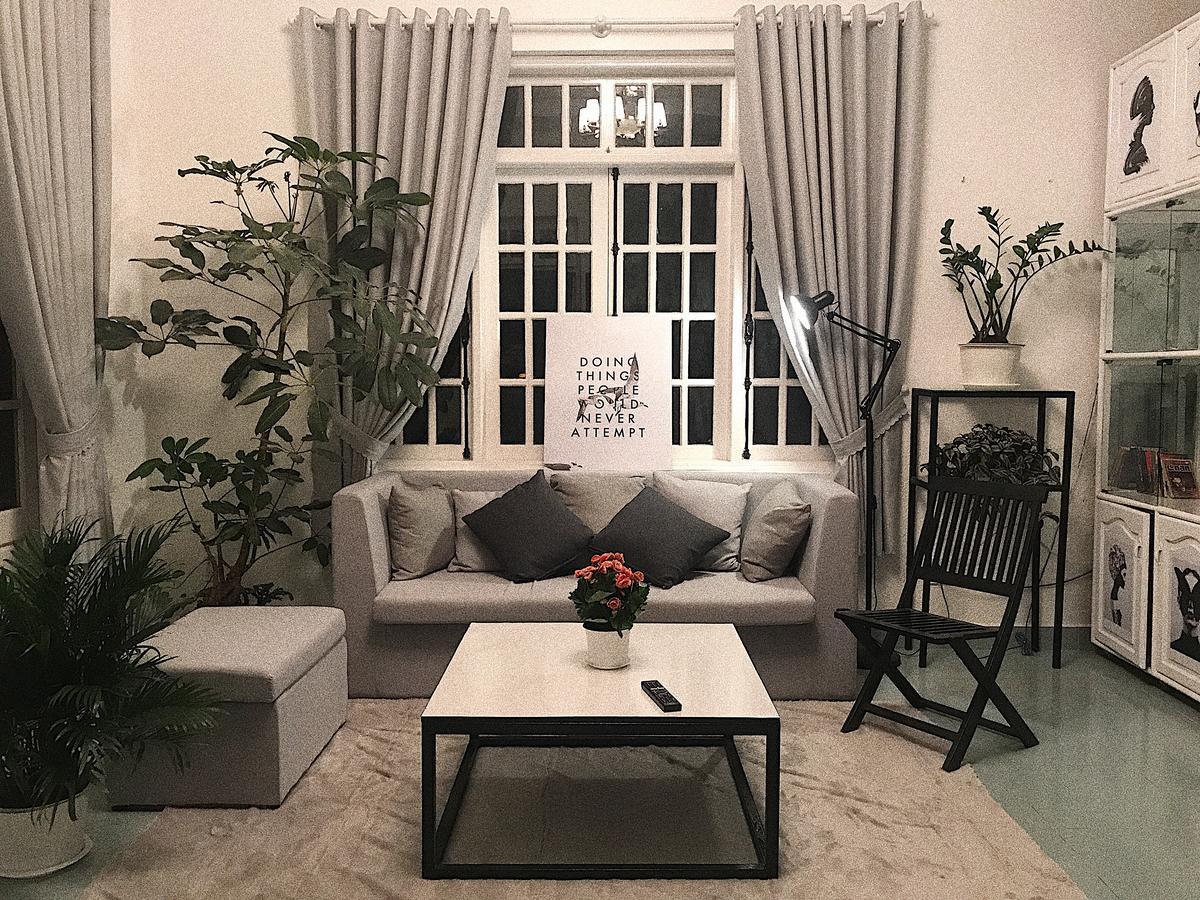 דה לאט The Balcony Bnb מראה חיצוני תמונה